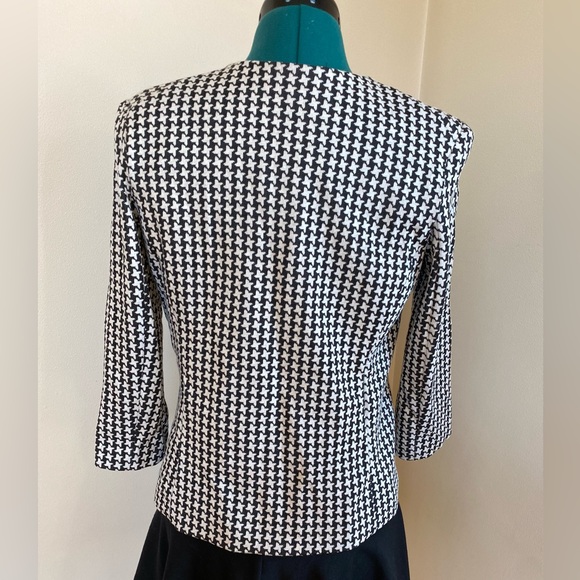 Size S- Black and White Houndstooth ZipUp Blazer jacket - Picture 3 of 7
